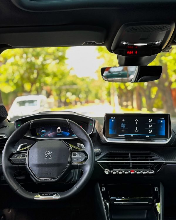 2023 PEUGEOT 208 1.2 GT PURETECH 130HP - Imagen 4