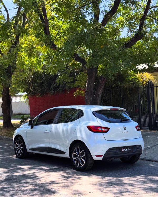 2017 Renault Clio 1.2 Manual Expression - Imagen 5