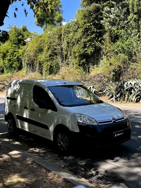 2019 Citroën Berlingo 1.6 Manual HDI 100 M - Imagen 2