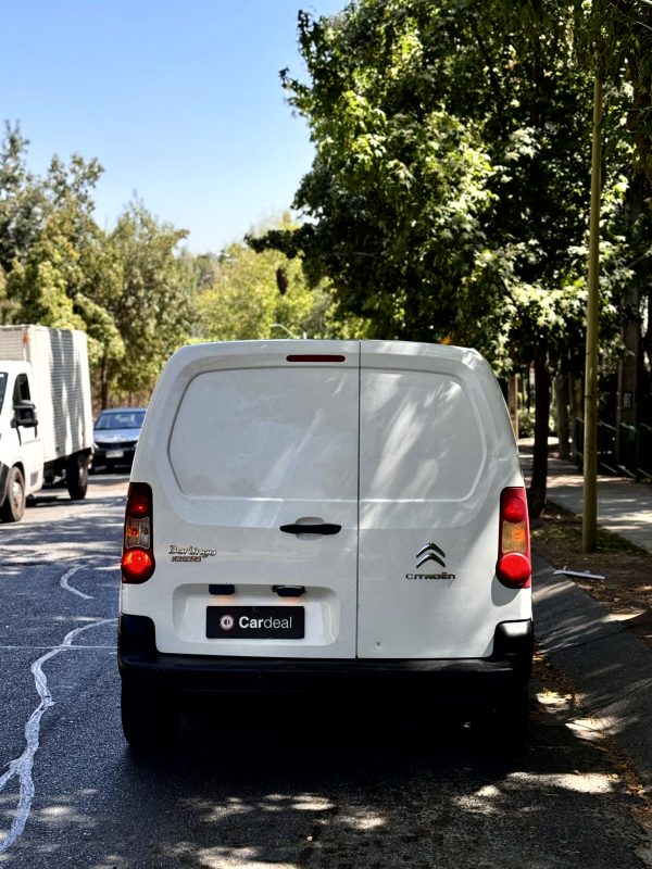 2019 Citroën Berlingo 1.6 Manual HDI 100 M - Imagen 5